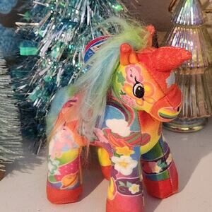 Pop art new with tags small stuffed horse pony colorful art red unicorn